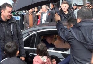 cumhurbaskani erdogan rizeden trabzona kara yolu ile gecti T8a1hvT3.jpg